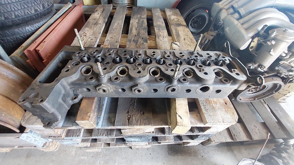 Te koop cilinderkop OM617 voor w123 sration, Auto-onderdelen, Ophalen, Gebruikt, Mercedes-Benz