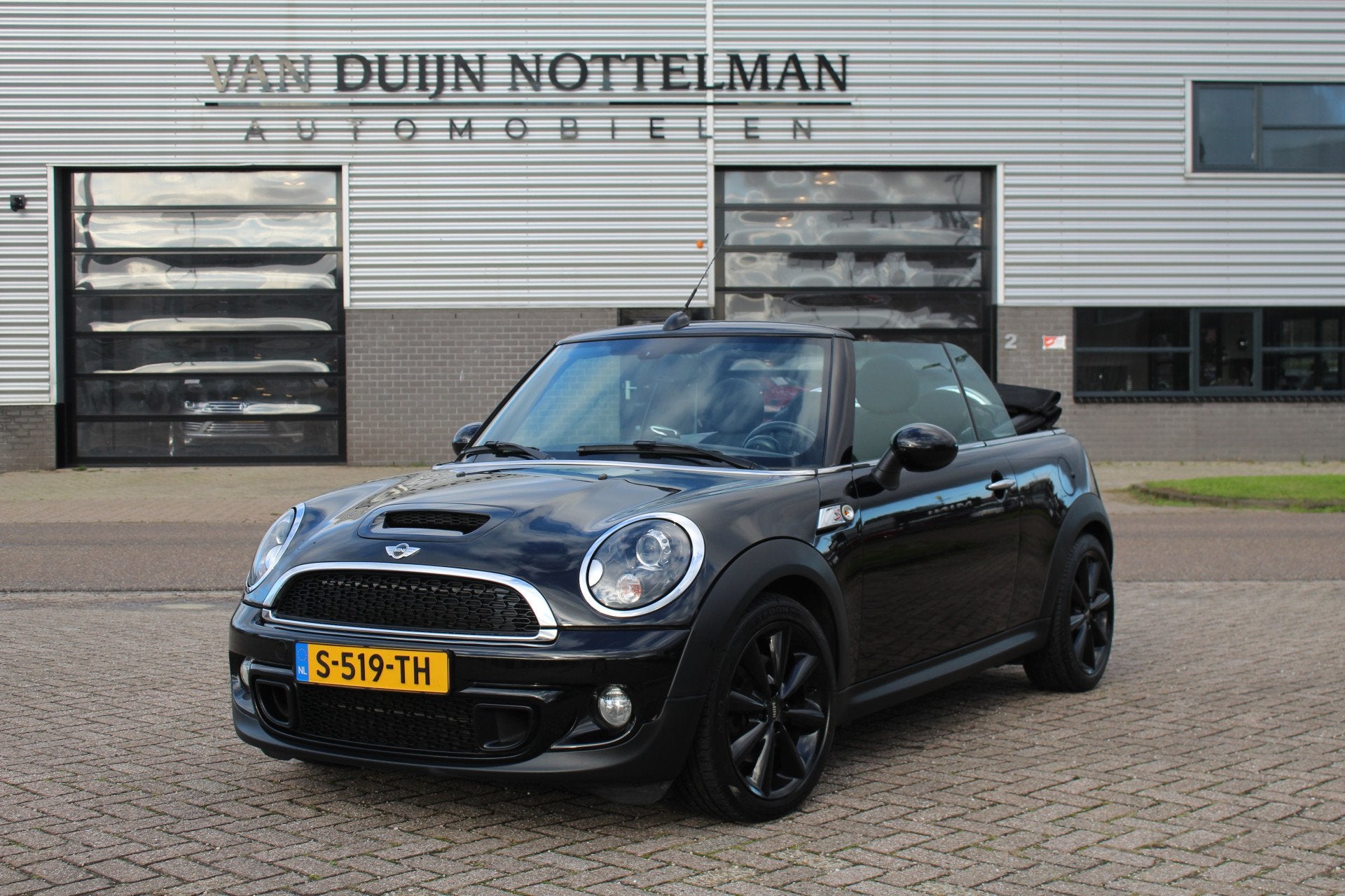 MINI Cabrio 1.6 Cooper S Chili / Stoelverwarming / Xenon / 1, Auto's, Voorwielaandrijving, Euro 5, Gebruikt, 4 cilinders
