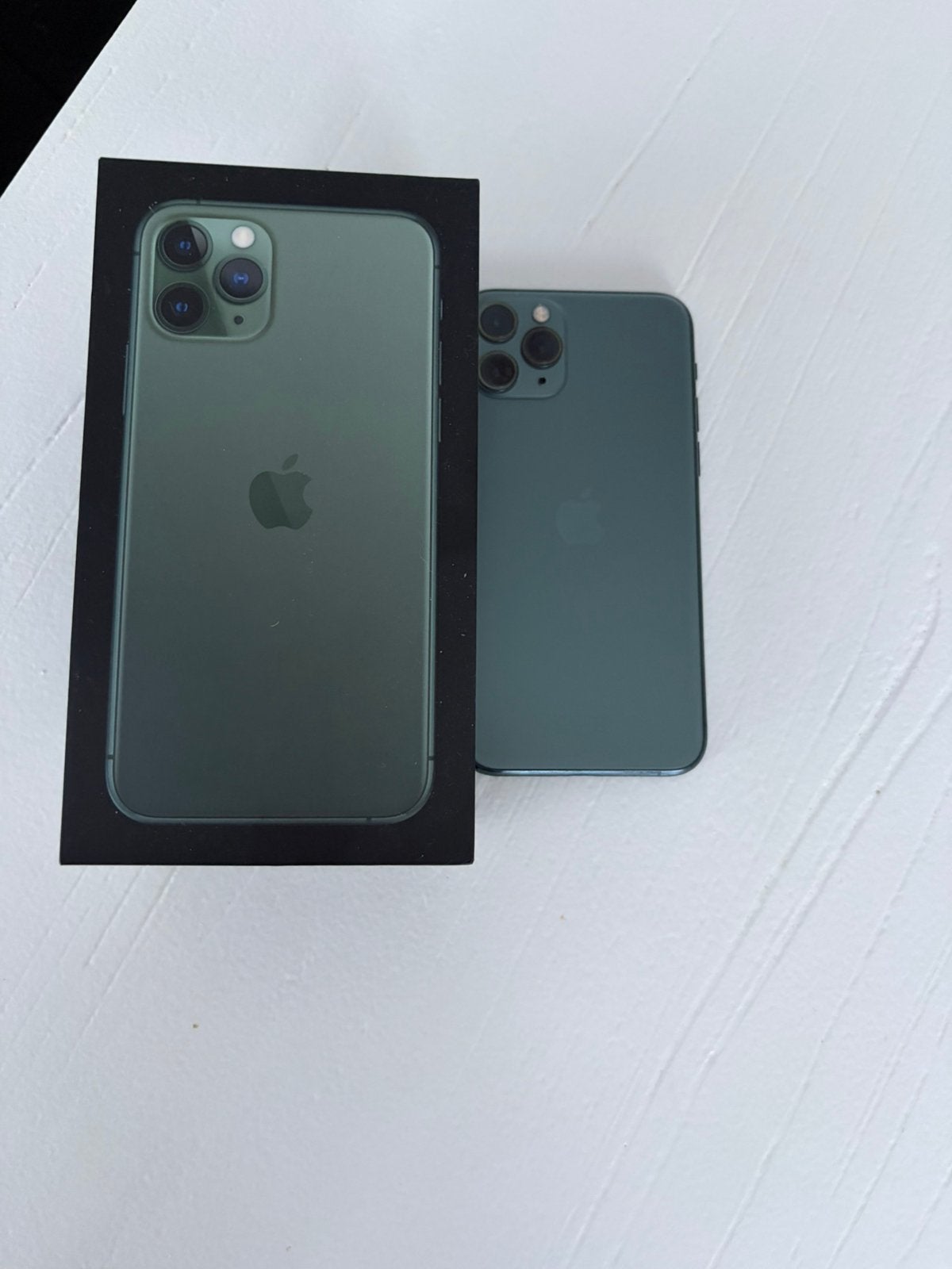 iPhone 11 Pro 64GB in Midnight Green., Telecommunicatie, Ophalen of Verzenden, Zo goed als nieuw, 84 %, Zonder simlock