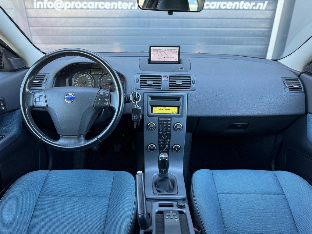 Volvo C30 1.6 Kinetic CRUISE|CLIMATE|NAVI|EL.RAMEN|NAP|APK|L, Voorwielaandrijving, 1596 cc, Gebruikt, Automatische klimaatregeling