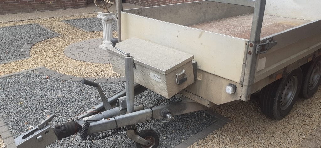 Aanhangwagen kipper van saris op batterij, Ophalen, Gebruikt