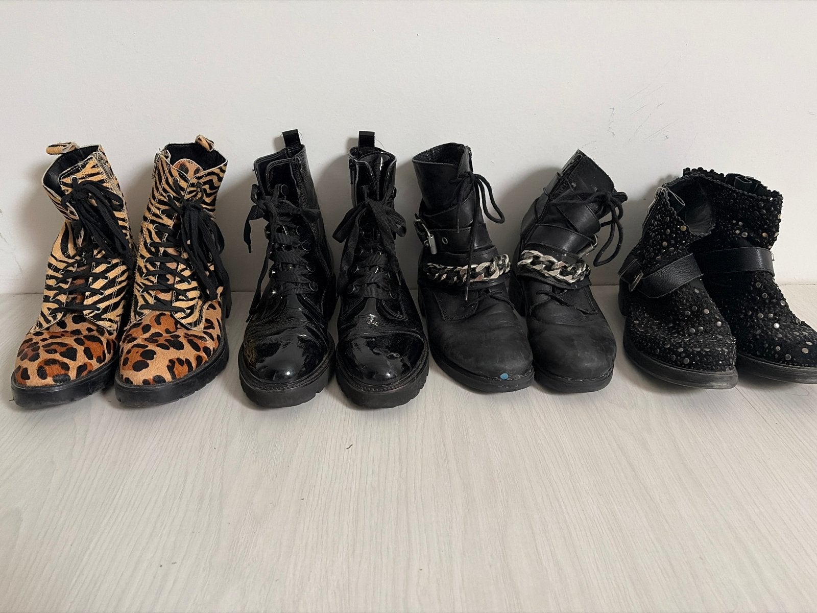 4 paar dames boots maat 40: Timberland, Gabor, Omoda, Alma e, Ophalen, Gedragen, Zwart, Lage of Enkellaarzen