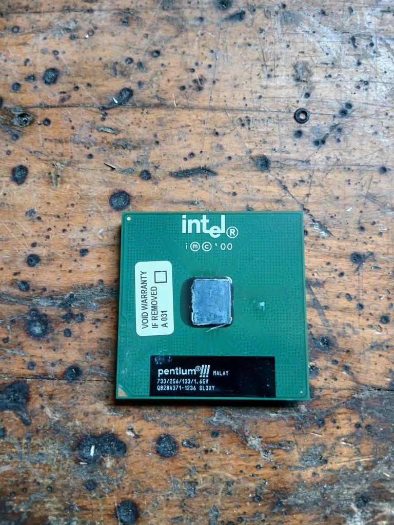 Intel Pentium III 733MHz Processor (SL3XY) CPU, Computers en Software, Processors, Gebruikt, Overige, Minder dan 2 Ghz, Ophalen of Verzenden