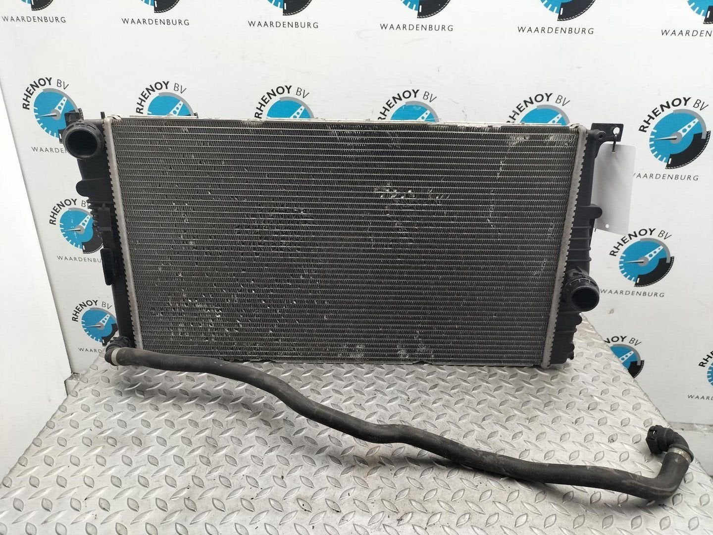 BMW 3 SERIES F30 328D USA RADIATEUR 2017, Ophalen of Verzenden, Gebruikt, Stiba lid