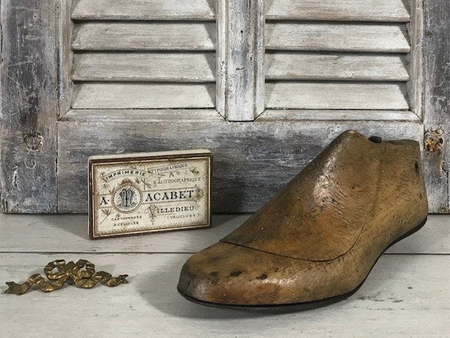 Decoratieve Franse houten schoenmal maat 38, Antiek en Kunst, Ophalen of Verzenden