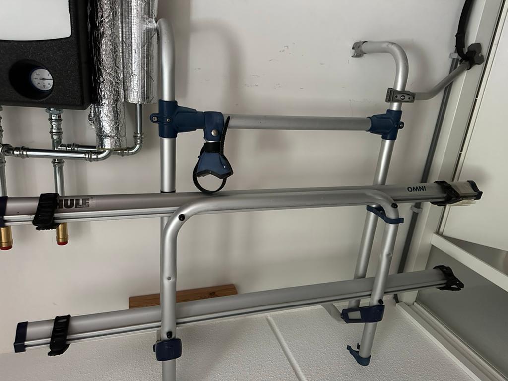 Thule Omni fietsendrager voor caravan (achterzijde), Auto diversen, Fietsendragers, Brede banden, Zo goed als nieuw, 2 fietsen