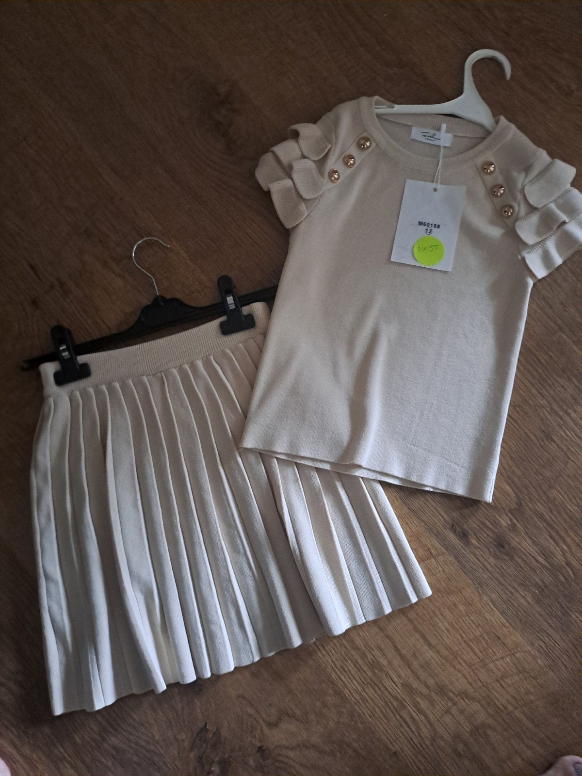 Leuk meiden setje: shirt met rokje maat 146, Kinderen en Baby's, Kinderkleding | Maat 146, Meisje, Nieuw, Ophalen of Verzenden