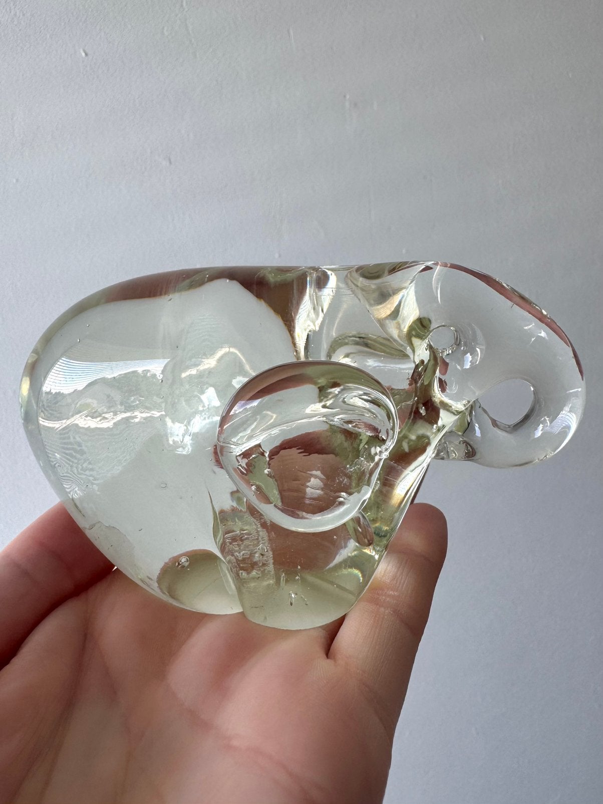 Vintage glazen olifant figuur beeldje helder met bubbels, Verzenden, Zo goed als nieuw, Dier