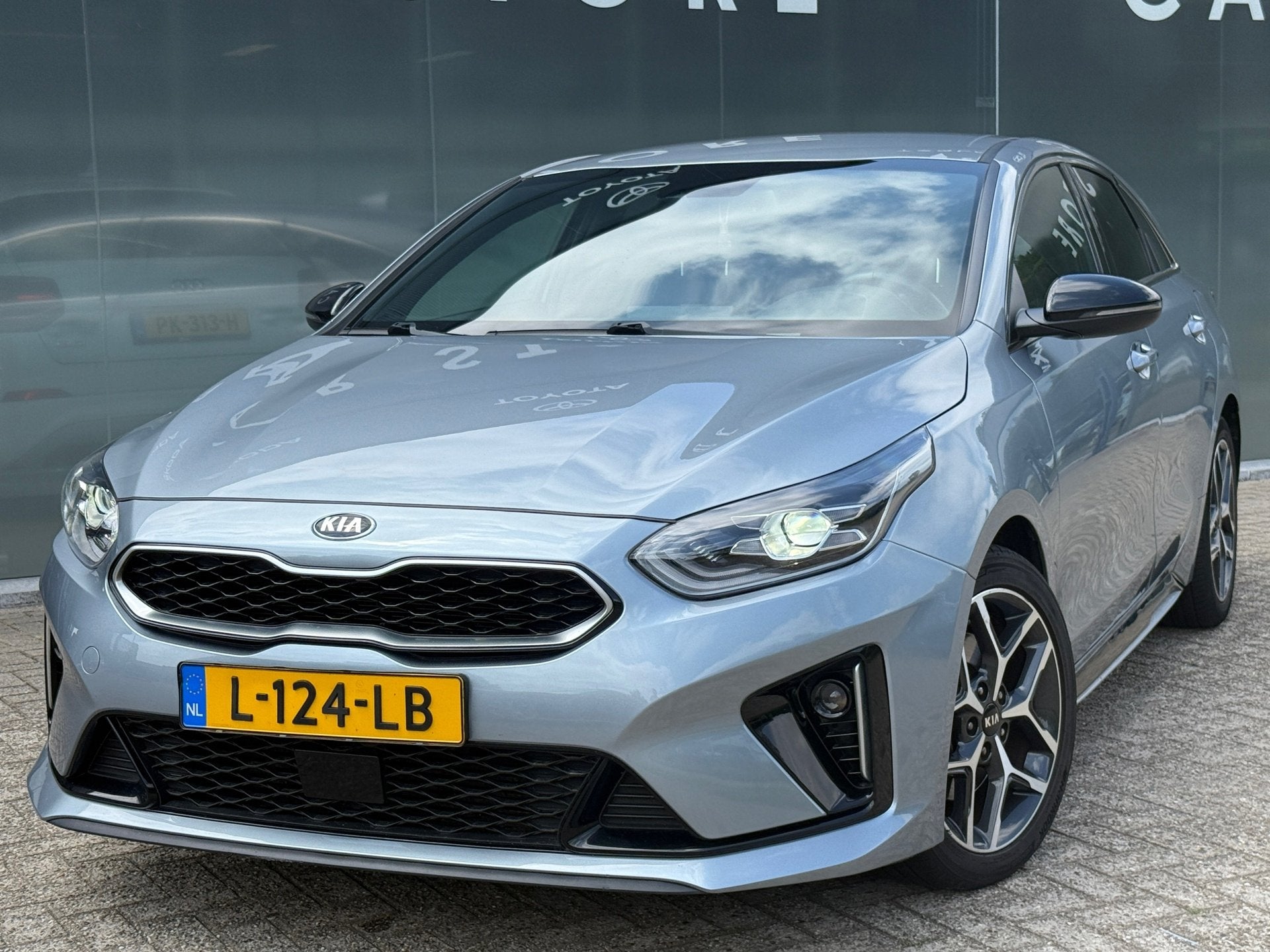 Kia ProCeed 1.5 160PK AUTOMAAT GT-Line Navi|Camera|Carplay|D, Auto's, Dealer onderhouden, 1325 kg, Gebruikt, 4 cilinders
