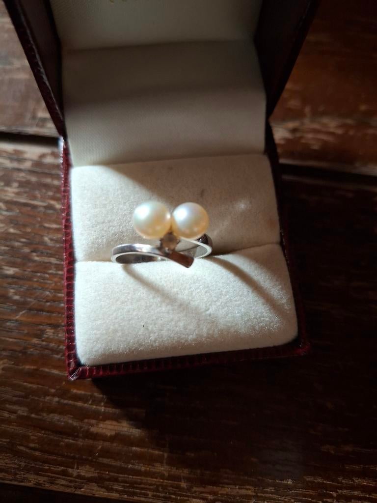 Zilveren ring met  parels, Antiek en Kunst, Ophalen of Verzenden