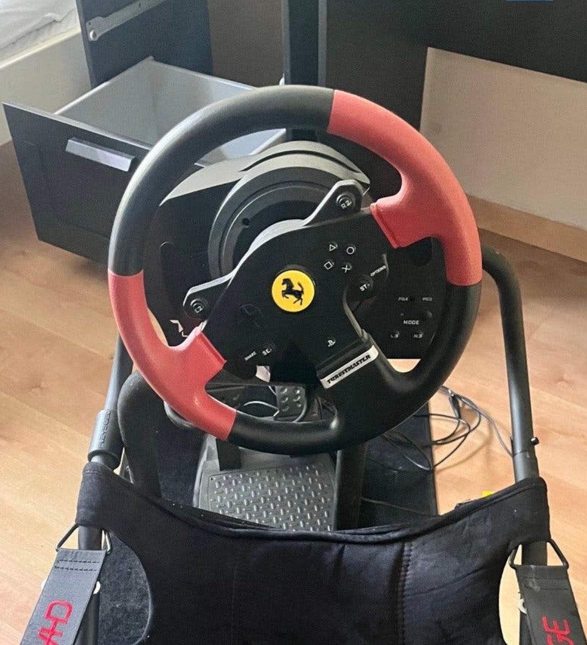 Thrustmaster Ferrari 458 Spider racestuur met pedalen, Ophalen, Overige merken, Gebruikt