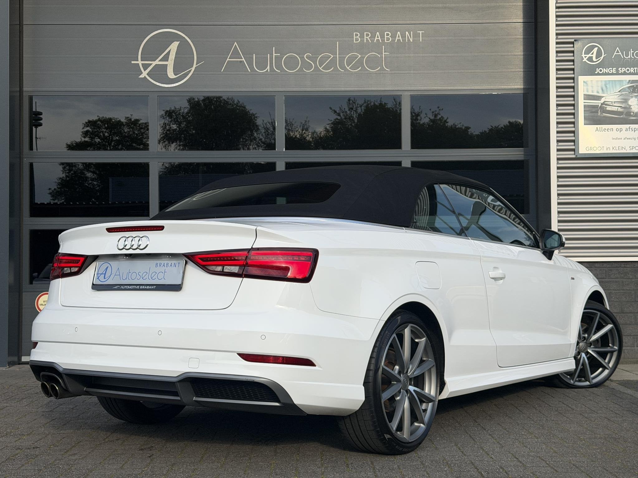 Audi A3 Cabriolet 40 TFSI S-Line Quattro | Navi | BTW-Auto, Stof, Gebruikt, 4 stoelen, Wit