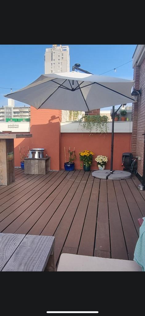 Parasol 300cm met LED verlichting en voet, Ophalen, Gebruikt, 2 tot 3 meter, Zweefparasol