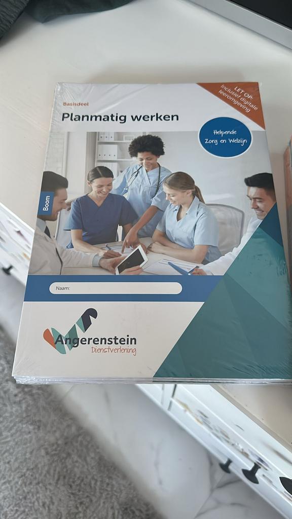Schoolboeken helpende zorg niveau 2, Ophalen of Verzenden, Zo goed als nieuw, Overige niveaus