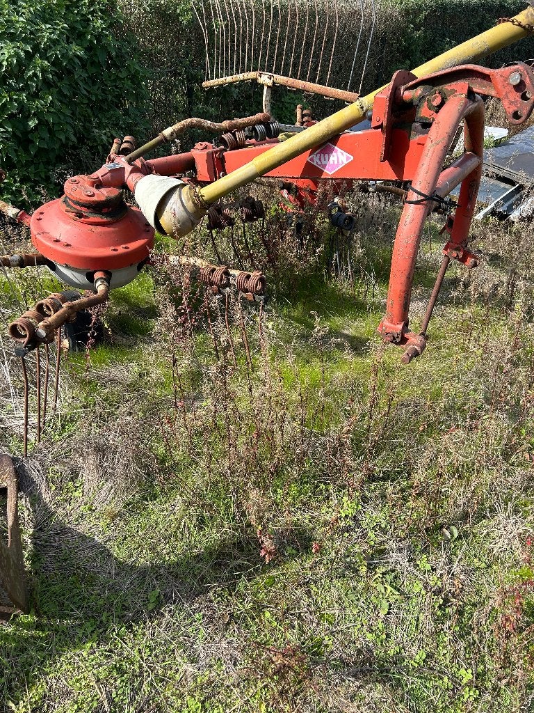 Hooimachine kuhn, Toebehoren