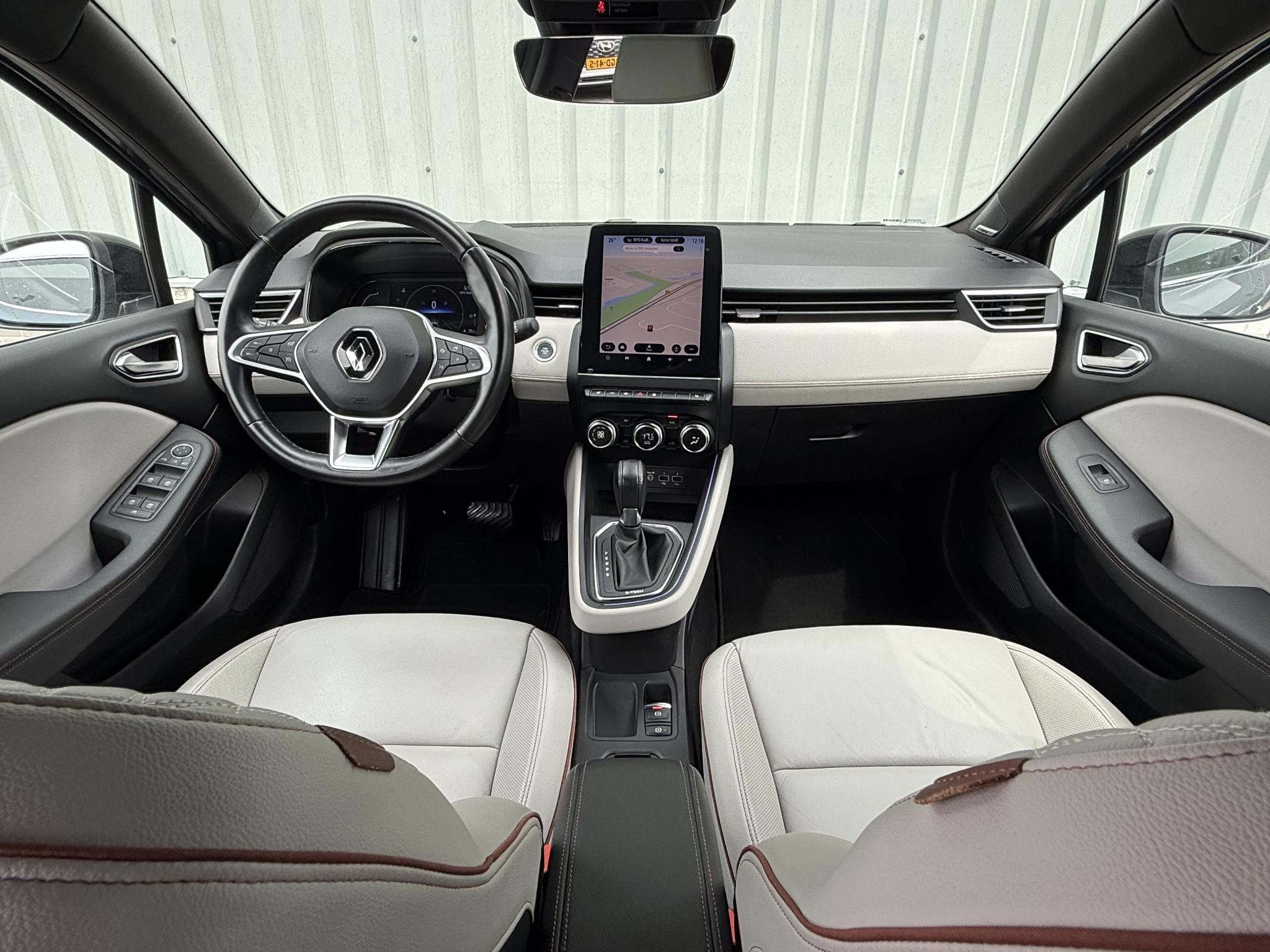 Renault Clio E-Tech Hybrid 140PK Initiale Paris / BOSE Premi, Auto's, Renault, Gebruikt, Euro 6, 4 cilinders, Leder
