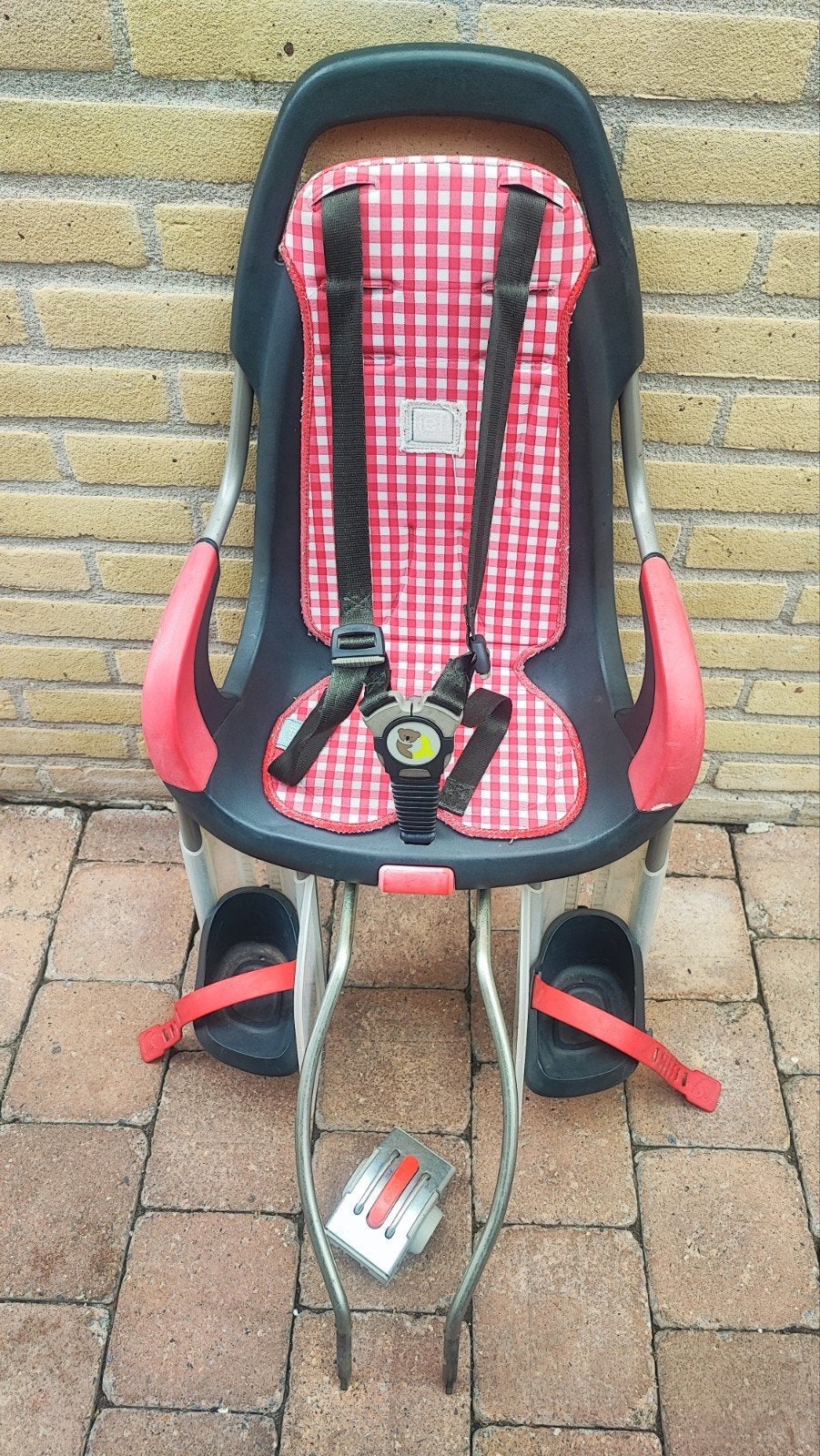 Bobike kinderstoel voor achter met beugel, Fietsen en Brommers, Fietsaccessoires | Fietsstoeltjes, Achterzitje, Voetsteuntjes