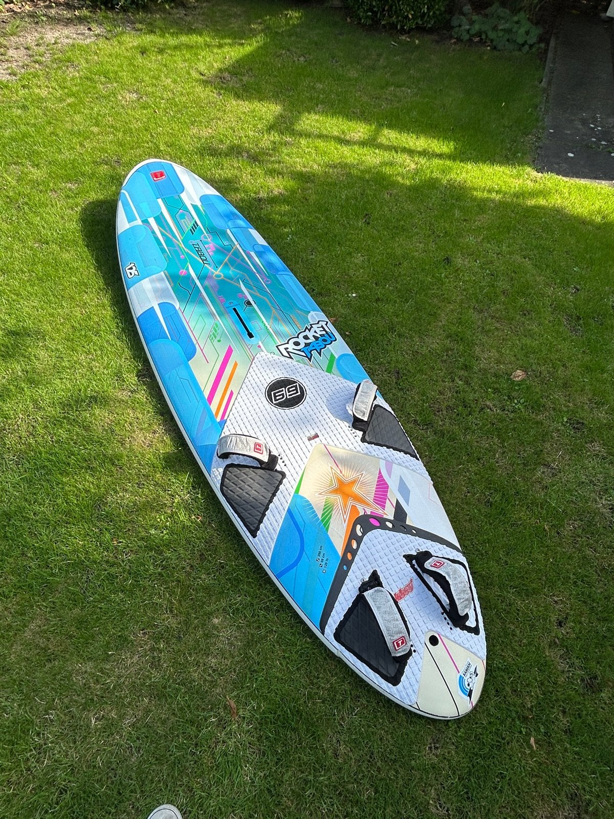 Tabou Rocket 125L Windsurfplank, Watersport en Boten, Ophalen, Met voetbanden, Gebruikt, Tabou