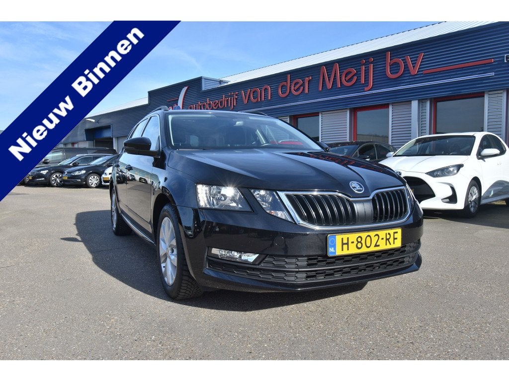 Skoda Octavia Combi 1.0 TSI Greentech Business Edition , CLI, Auto's, Skoda, Zwart, Origineel Nederlands, 3 cilinders, 999 cc