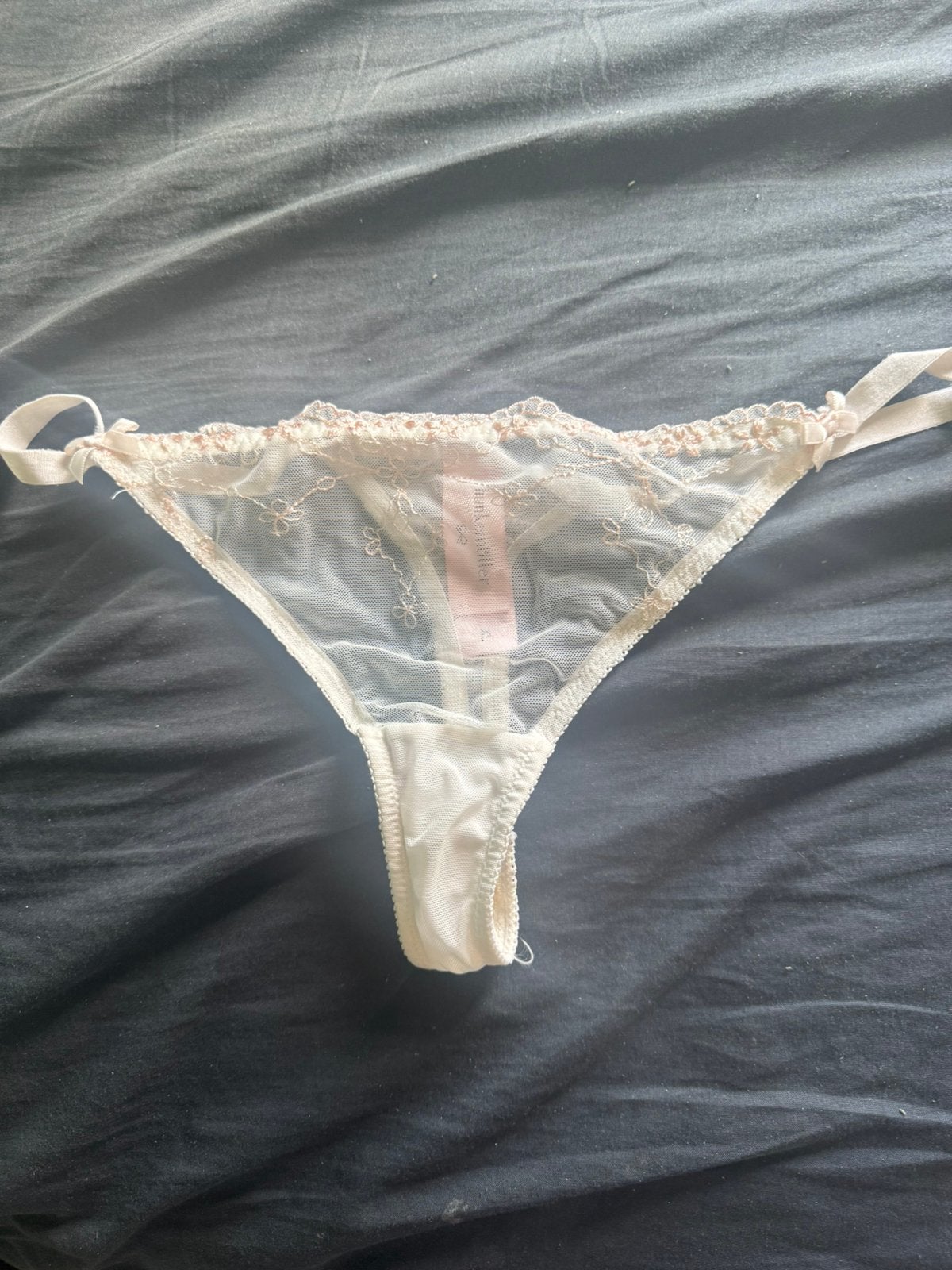 Leuke witte string, Verzenden, Wit, String