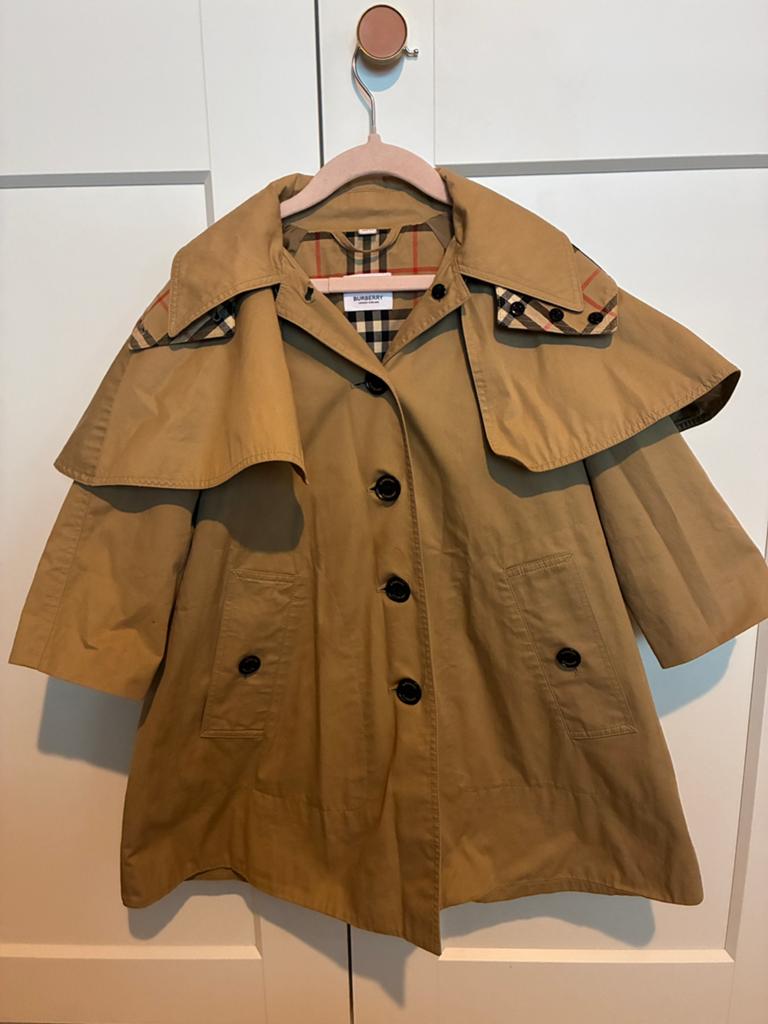 Burberry meisjes trenchcoat jas maat 104 ZGAN!, Ophalen of Verzenden, Zo goed als nieuw, Meisje, Jas