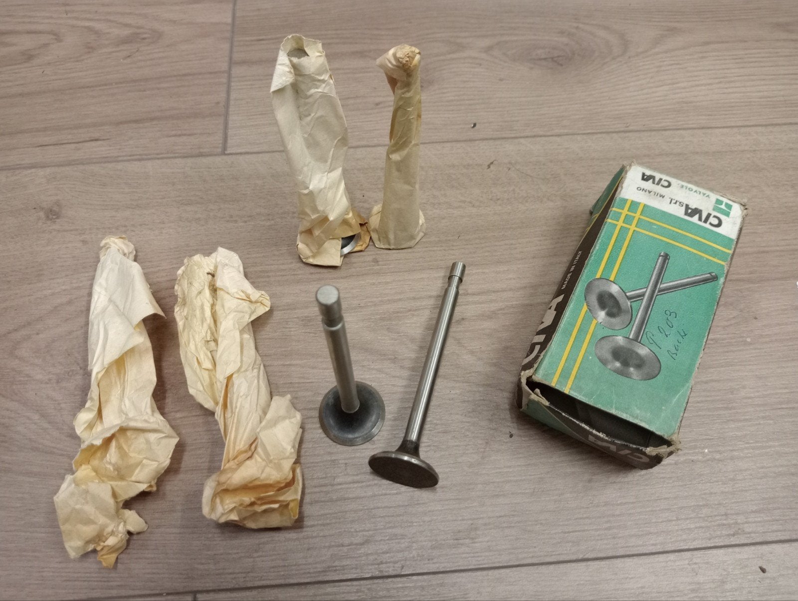 4 kleppen Peugeot 203A 1949-1954
NOS, Nieuw, Ophalen of Verzenden, Nb, Nb
