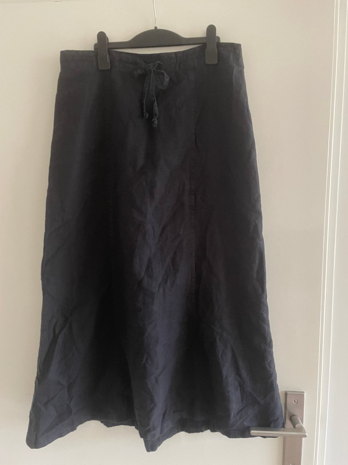 H&M Zwarte Lange Linnen Rok Maat 42, Kleding | Dames, Rokken, Zwart, Maat 42/44 (L), Ophalen of Verzenden, Gedragen