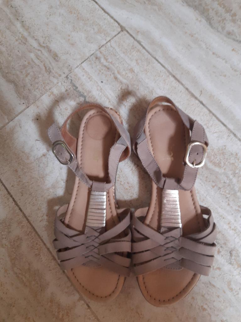 GABOR DAMES SANDALEN. MAAT 5,5 BREEDTE G, Beige, Gabor, Zo goed als nieuw, Sandalen of Muiltjes
