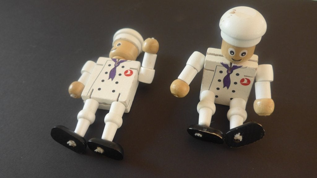 Vintage Turkish Airlines 2x Chef kok +. Stewardes+ vliegtuig, Ophalen of Verzenden, Zo goed als nieuw, Overige typen