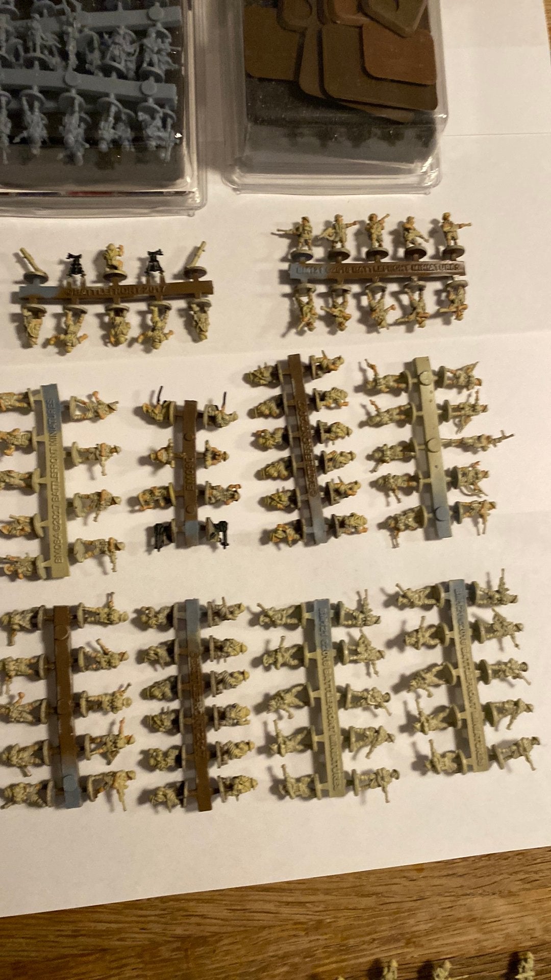 8th Army Flames of War, Met verf, Gebruikt, Figuurtje(s), Overige soorten