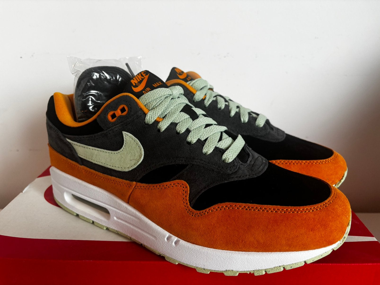 Nike Air Max 1 Duck Honey Dew, Ophalen of Verzenden, Nieuw, Overige kleuren