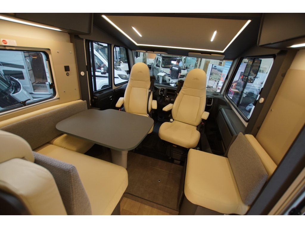 Laika Kosmo H 1409 Enkele bedden, Automaat, 8000euro korting, Ringverwarming, Bedrijf, Diesel, ABS
