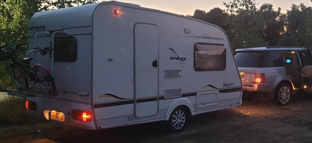 Sprite EK 390 Super 2003, Caravans en Kamperen, Caravans, Standaardzit, Queensbed, Particulier, 500 - 750 kg