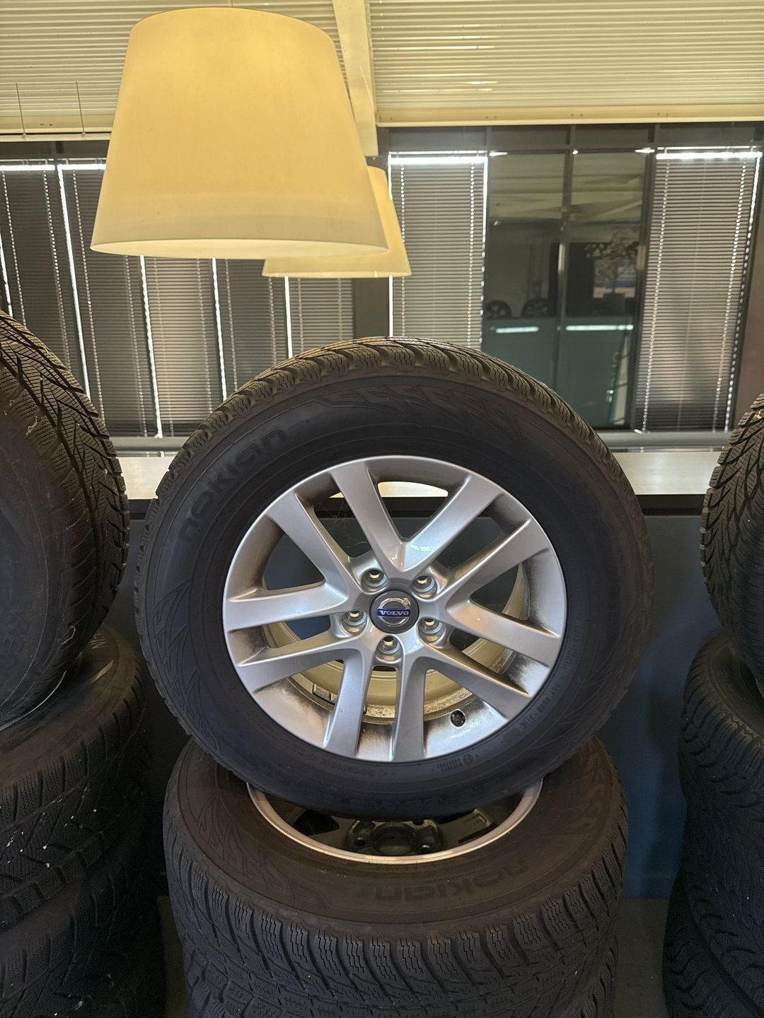 Nokian 215/65 R16 Winterbanden – Complete Set – €900, -, Banden en Velgen, Gebruikt, 215 mm