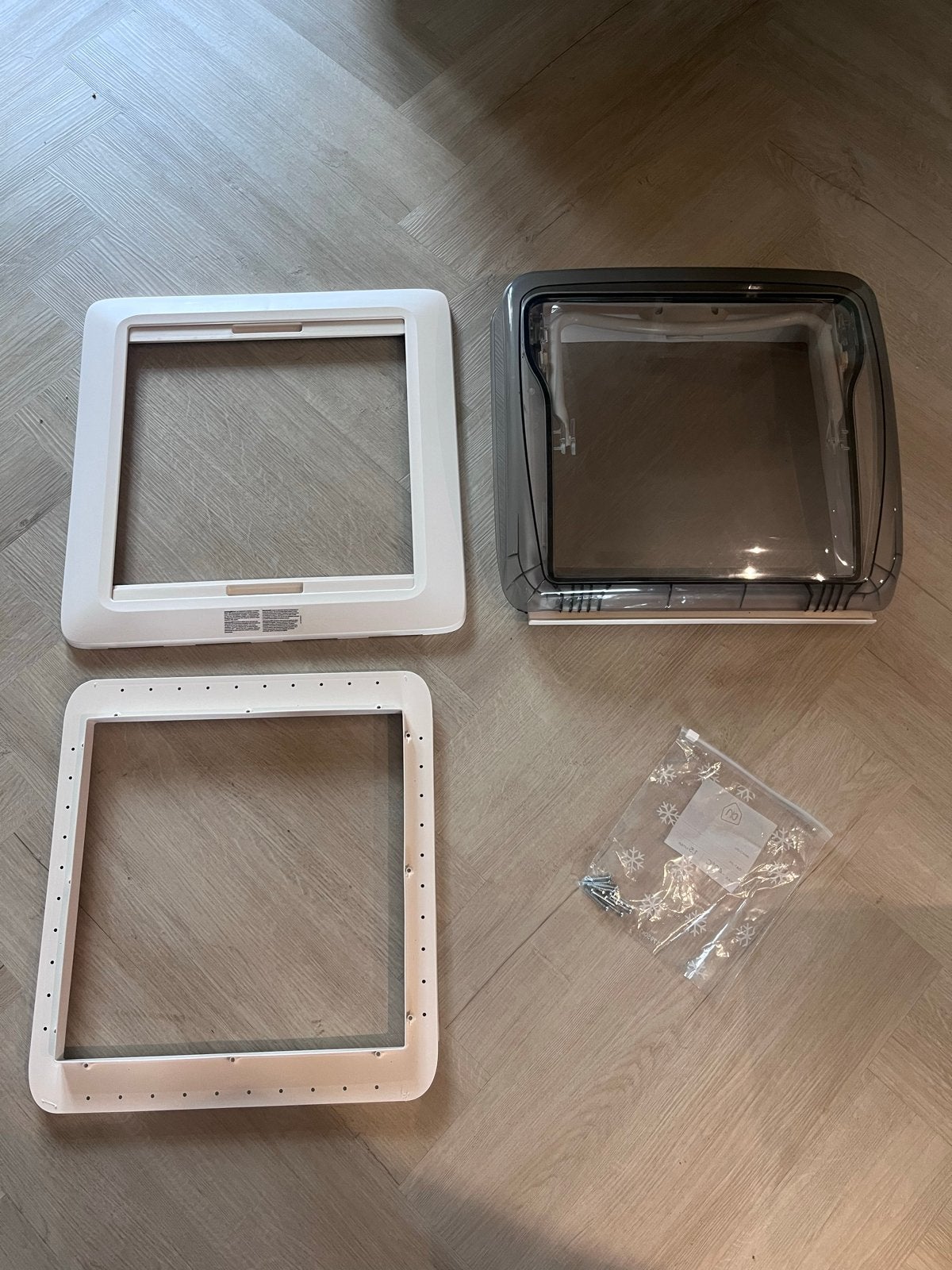 Dometic dakluik 40x40, Ophalen, Zo goed als nieuw
