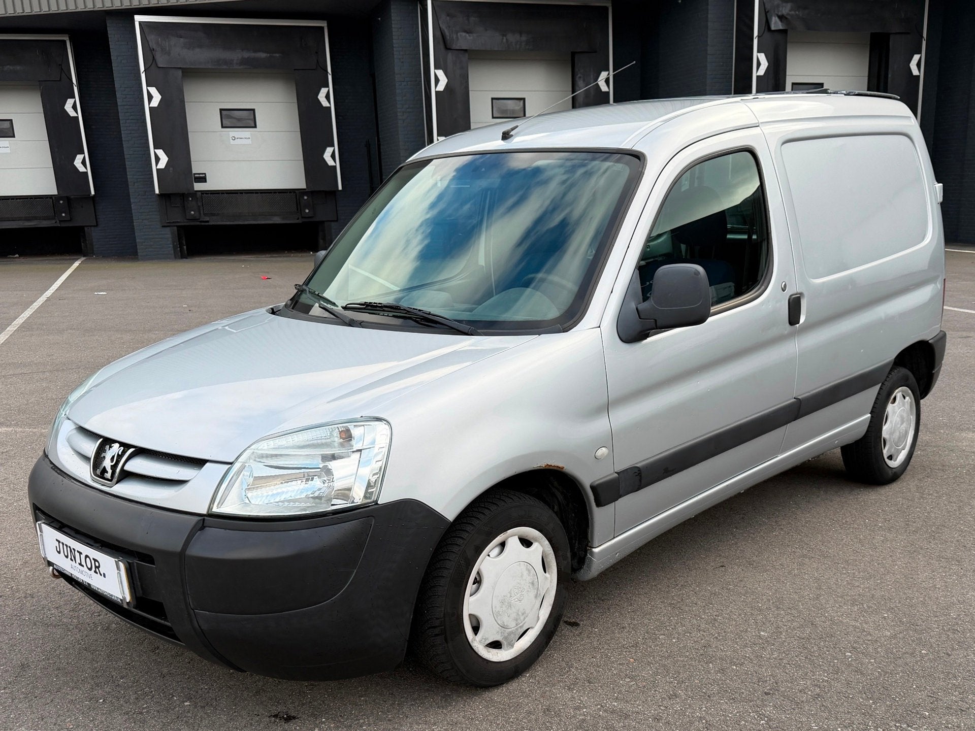 Peugeot Partner 170C 1.9 D Avantage AIRCO/ELKPAKKET/NAP, Auto's, Voorwielaandrijving, Stof, Gebruikt, Zwart