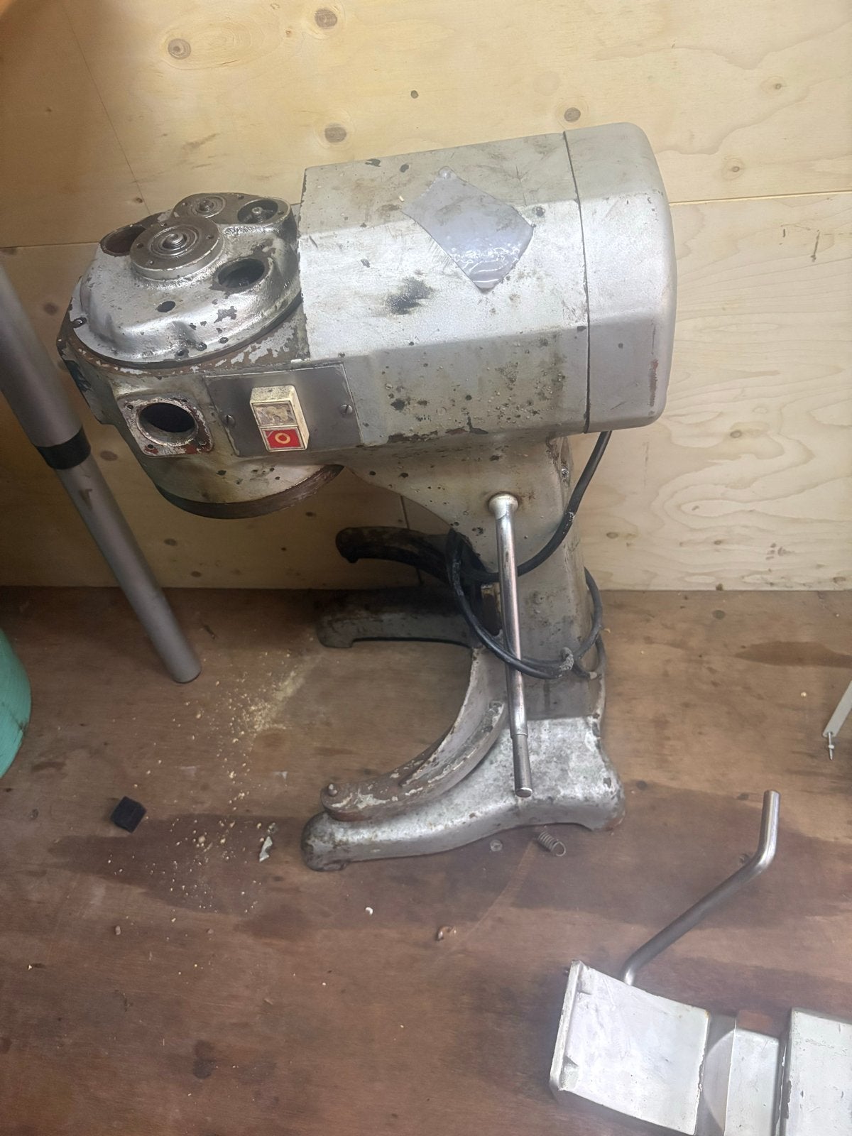 Hobart Industriële Mixer - Te Restaureren/Onderdelen, 4 liter of meer, Ophalen of Verzenden, Gebruikt, 3 snelheden of meer