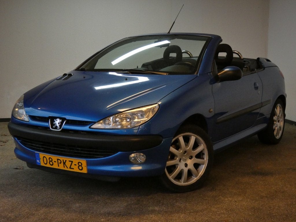 Peugeot 206 CC 1.6-16V (bj 2002), Voorwielaandrijving, Elektrische ramen, Gebruikt, 4 cilinders