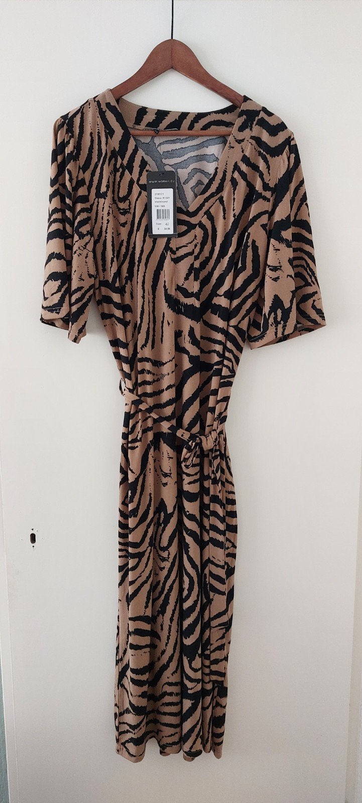 Nieuwe Norah jurk met zebraprint - Maat 42, Meerkleurig, Maat 42/44 (L), Nieuw, Ophalen of Verzenden