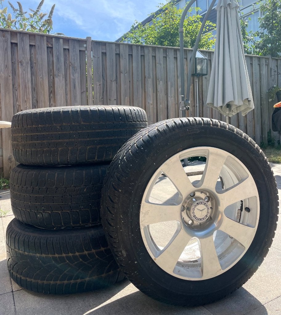 Mercedes winterset 235/55 R17, Ophalen, Gebruikt, Banden en Velgen, 17 inch