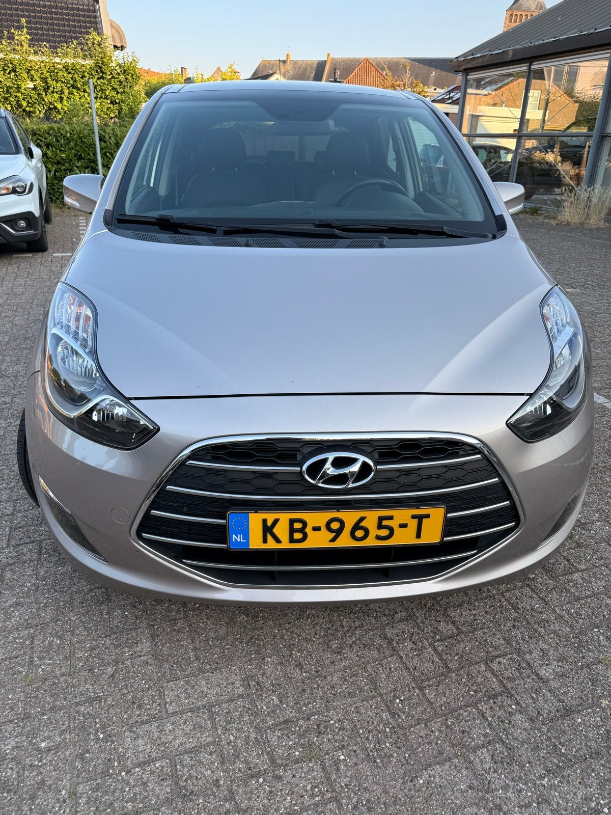 Hyundai ix20 1.6 premium automaat met panoramadak, Auto's, Automaat, Zwart, Overige kleuren, 1600 cc