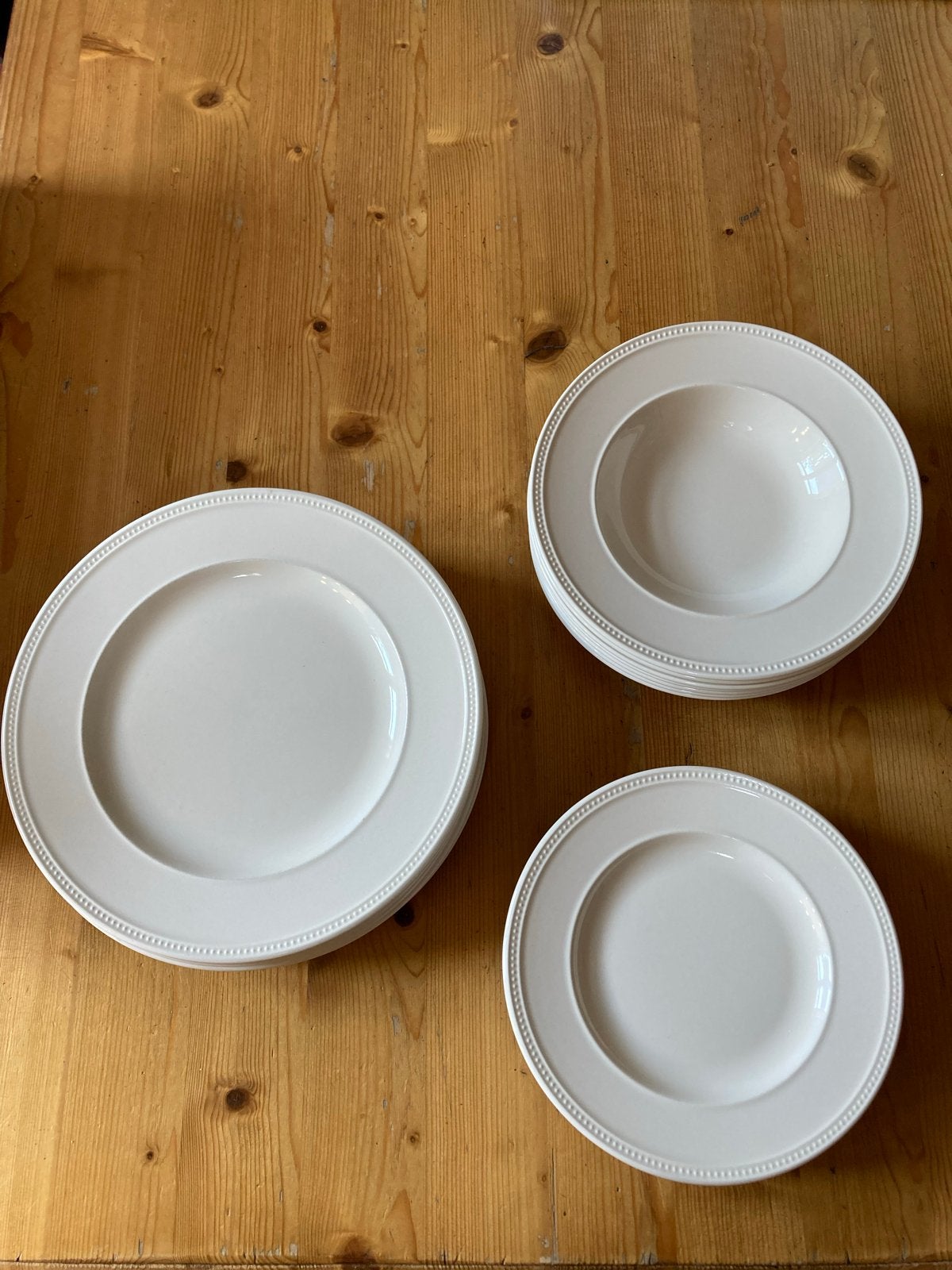 Wedgwood Windsor Borden - Zo goed als nieuw, Klassiek, Ophalen of Verzenden, Zo goed als nieuw, Bord(en)