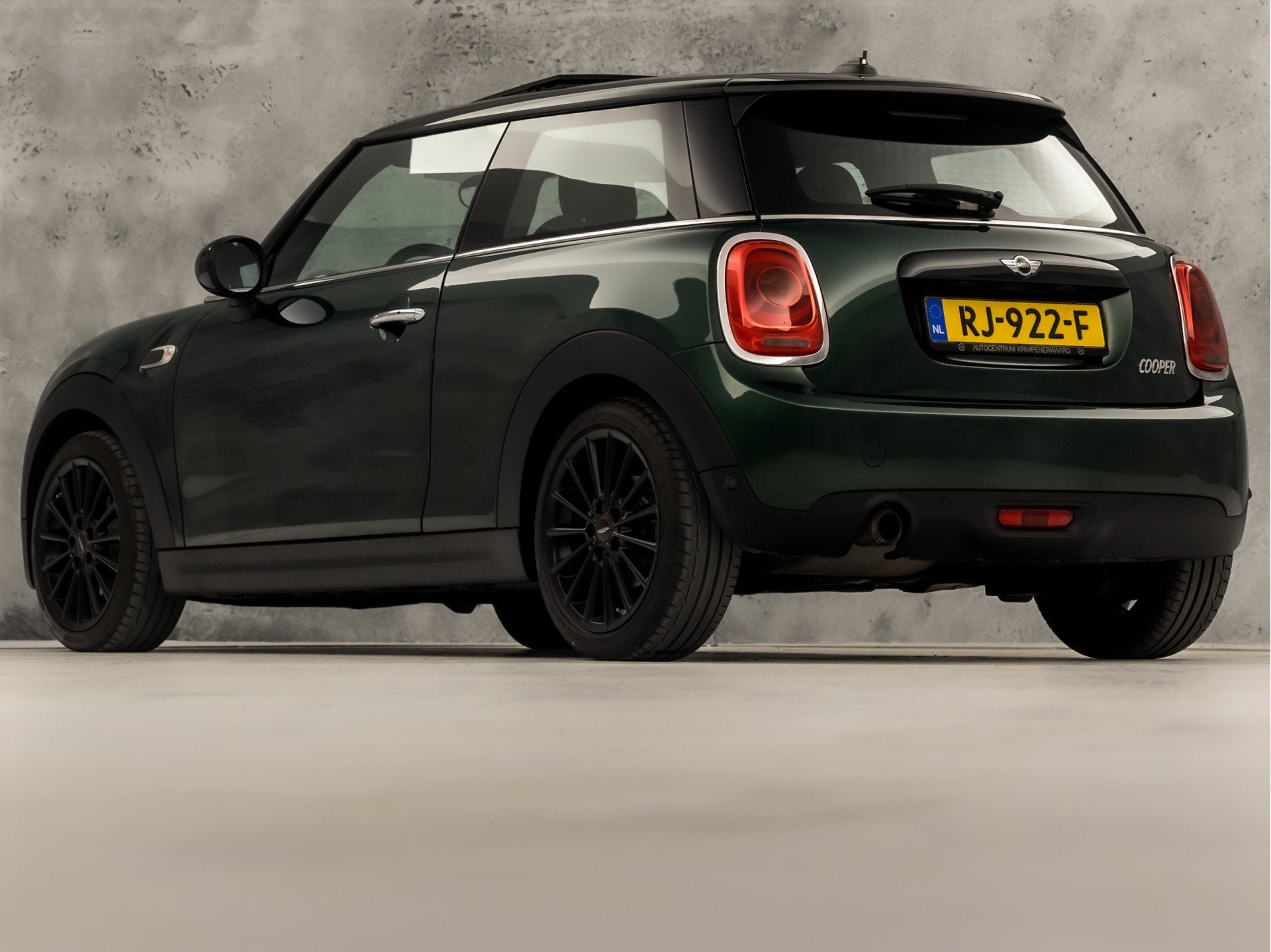 MINI Mini 1.5 Cooper Sport Automaat (PANORAMADAK, JCW PACK,, 12 maanden, Gebruikt, 4 stoelen, 49 €/maand