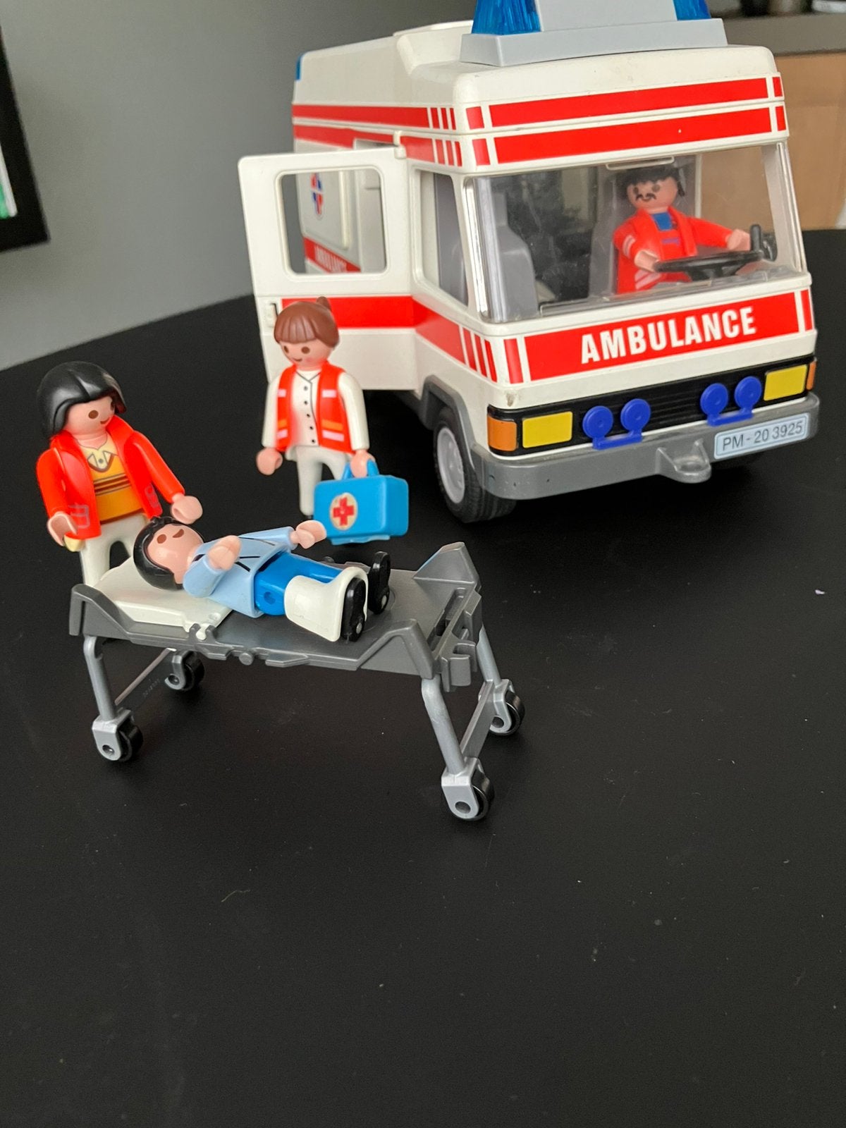 Playmobil ambulance, Kinderen en Baby's, Speelgoed | Playmobil, Ophalen, Gebruikt, Complete set, Voertuig