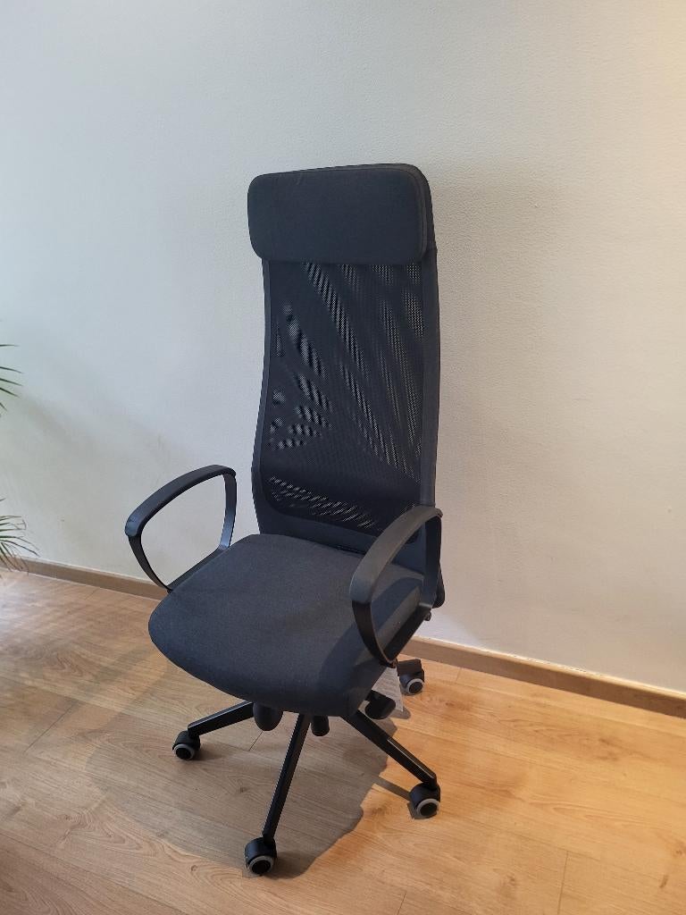 IKEA Markus bureaustoel donkergrijs, Huis en Inrichting, Bureaustoelen, Ophalen, Zo goed als nieuw, Grijs, Bureaustoel