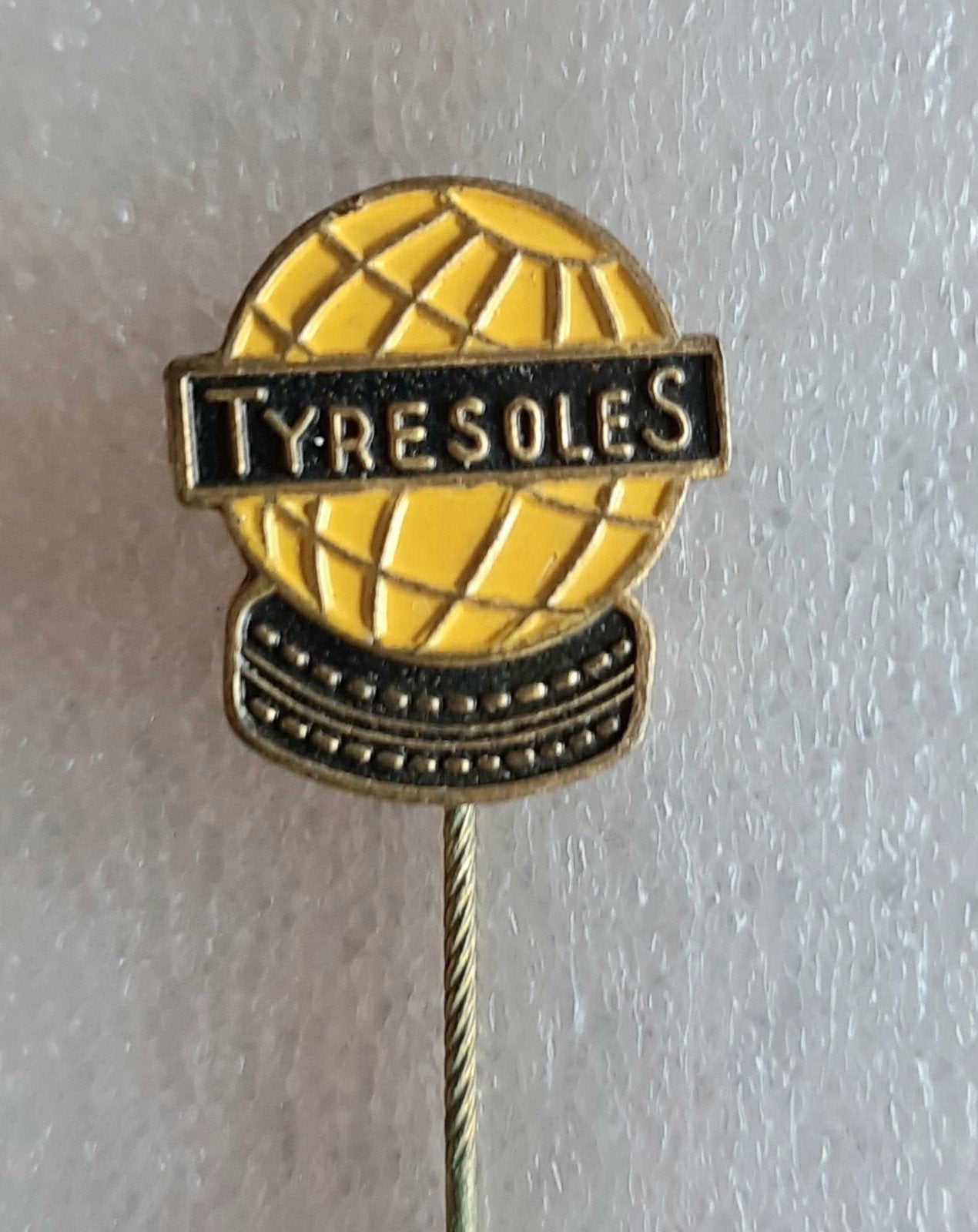 SPELDJE VAN "TYRE SOLES", COVER BANDEN BEDRIJF, NU VERBODEN, Verzenden