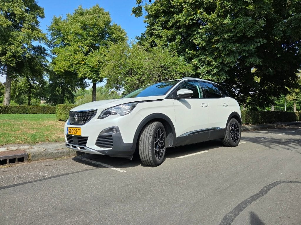 Peugeot 3008 1.2 Puretech 130pk S&S EAT 2019 Wit, Dealer onderhouden, Euro 6, 1199 cc, Leder en Stof