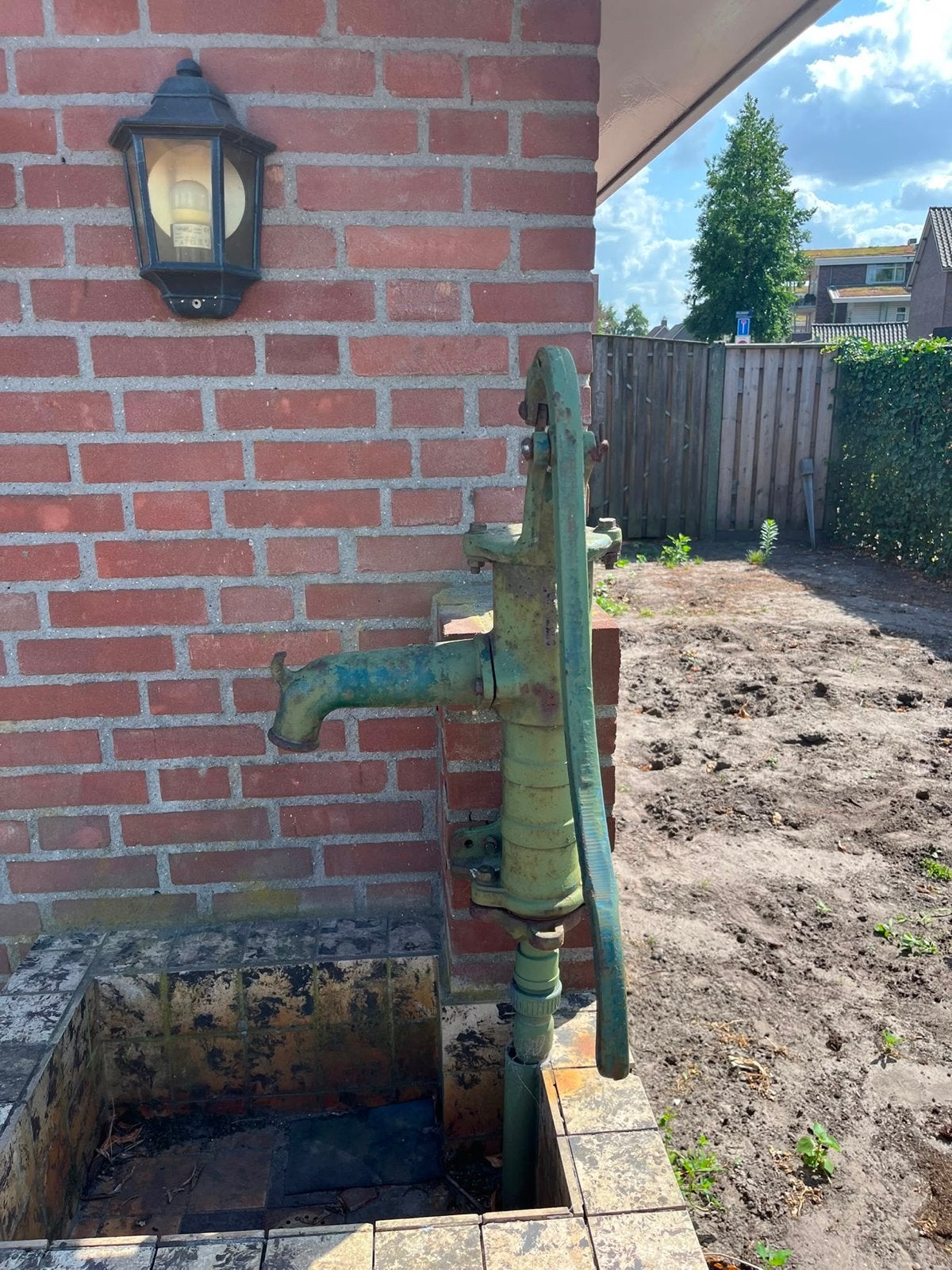 Antieke handwaterpomp - Decoratieve tuin pomp, Tuin en Terras, Waterpompen, Ophalen, Gebruikt, Handmatig, Bronpomp