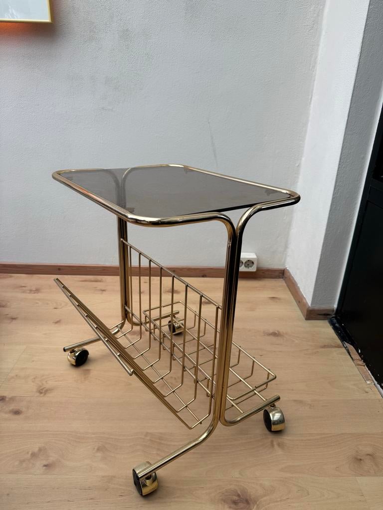 Vintage Hollywood Regency Gouden Tijdschrift Bijzettafel, Huis en Inrichting, Tafels | Bijzettafels, Minder dan 55 cm, Gebruikt