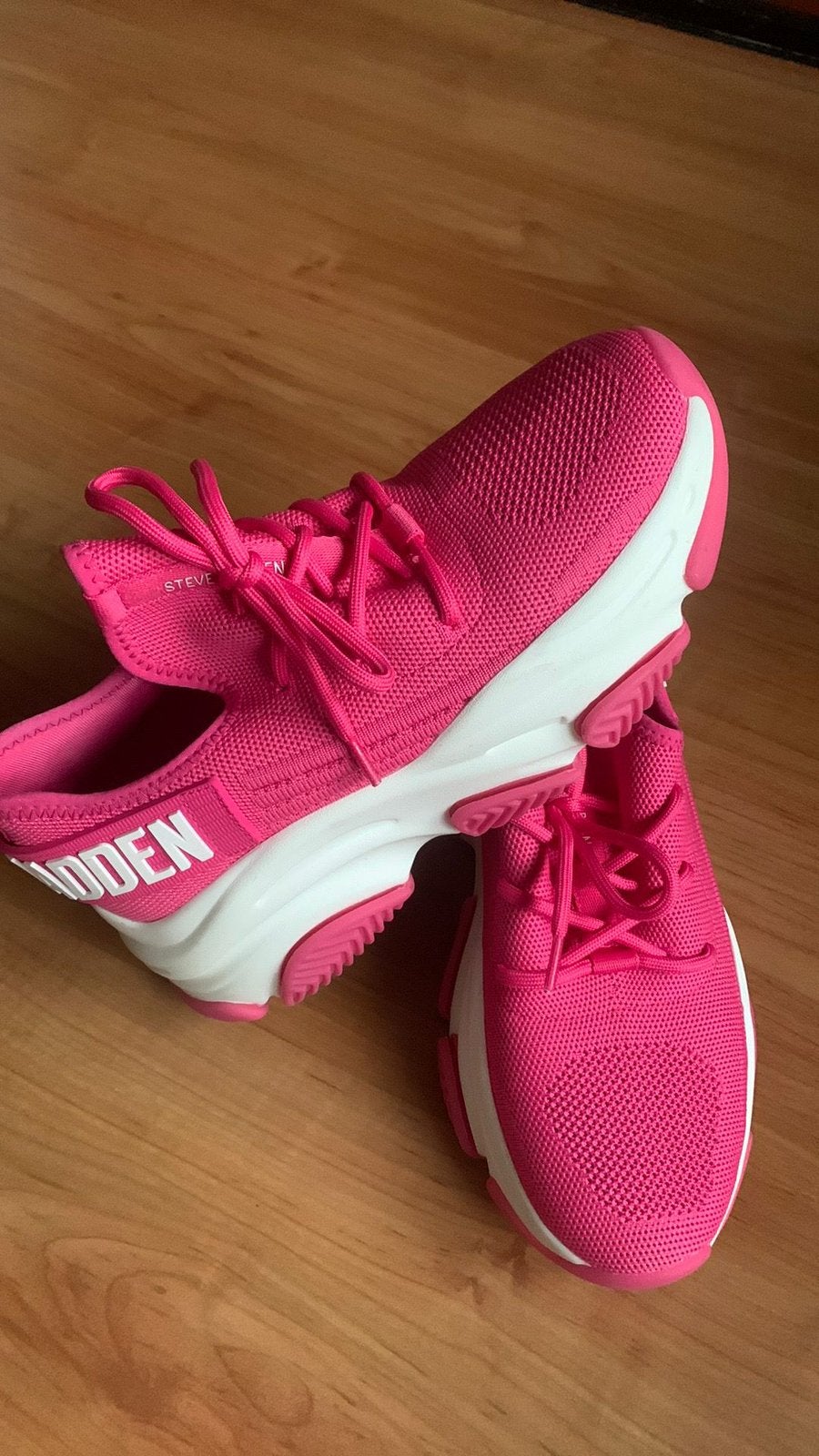 Steve Madden sneakers hard rosé maat 36 vallen groot, Kleding | Dames, Ophalen of Verzenden, Zo goed als nieuw, Roze, Sneakers of Gympen